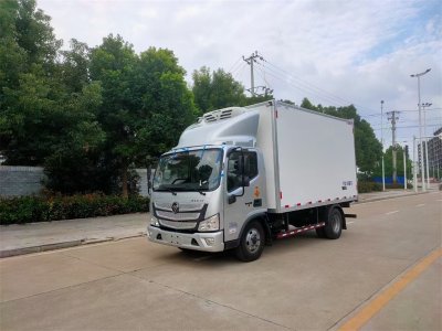 福田歐馬可S1，4米2冷藏車